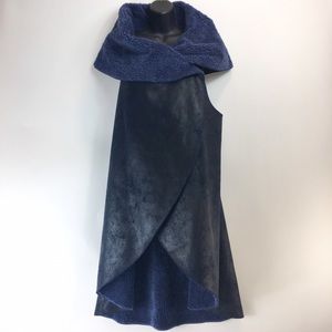 NWT🎉{Dusica Kotur Sacks}  faux shearling wrap